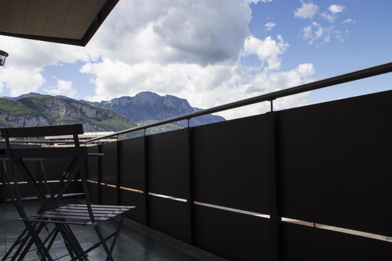 Bloom Apartments Тренто Экстерьер фото